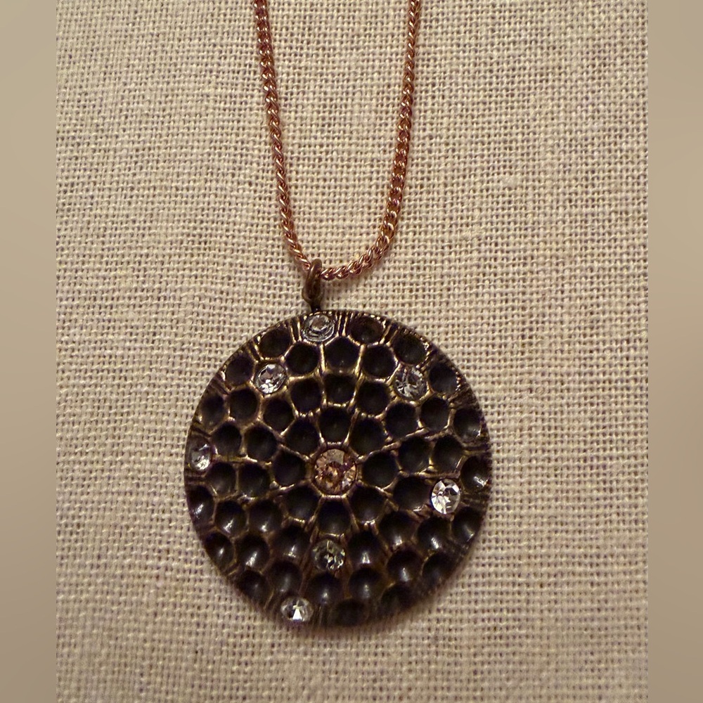 Sabika Gold and Black Pendant Necklace
